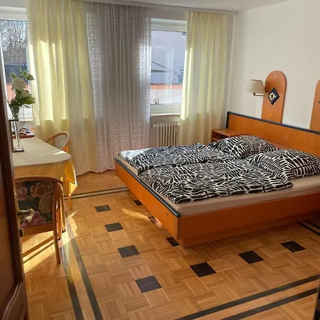 Apartment 3 Bett 3