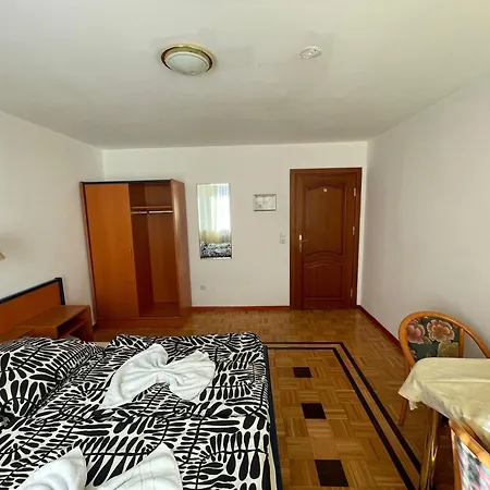 3 Bett 3 Appartamento